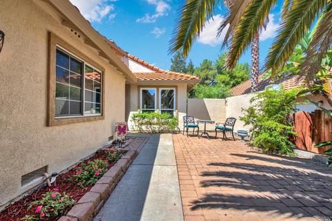 136 Bald Eagle Dr, Vacaville, CA 95688 photo 3