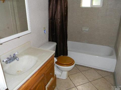 1076 Pine St, Vallejo, CA 94590 photo 8