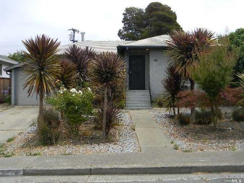 1076 Pine St, Vallejo, CA 94590 photo 1