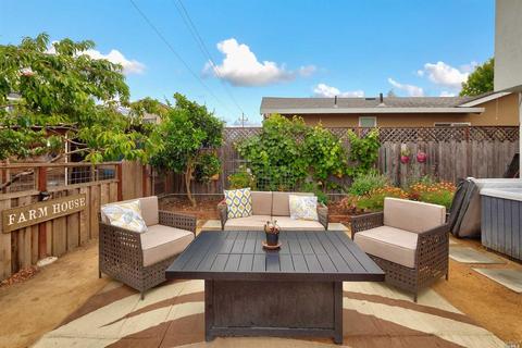 1633 E Madison St, Petaluma, CA 94954 photo 7