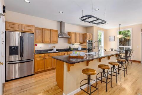 610 Deerfield Ln, Petaluma, CA 94952 photo 27