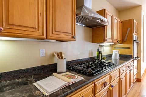 610 Deerfield Ln, Petaluma, CA 94952 photo 32