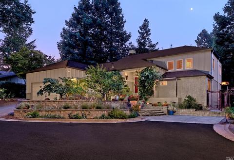 610 Deerfield Ln, Petaluma, CA 94952 photo 2