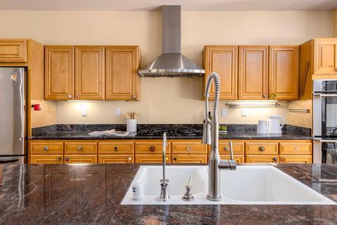 610 Deerfield Ln, Petaluma, CA 94952 photo 31