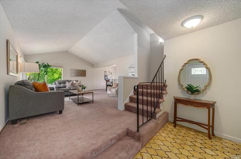 11 Barkley Ct, Vallejo, CA 94591 photo 6