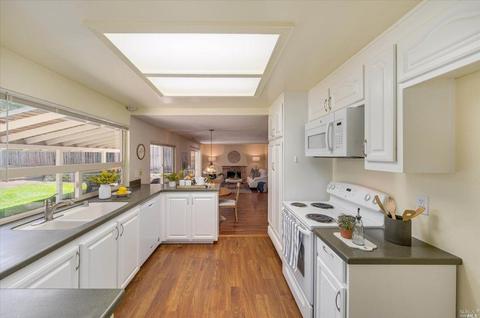 11 Barkley Ct, Vallejo, CA 94591 photo 17