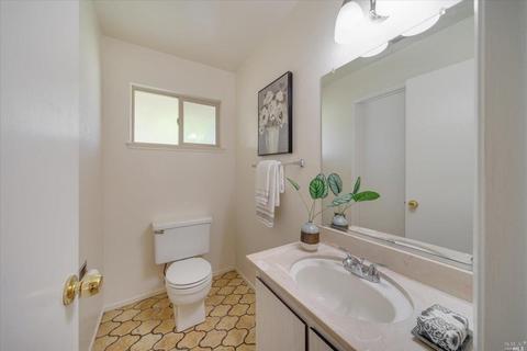 11 Barkley Ct, Vallejo, CA 94591 photo 24