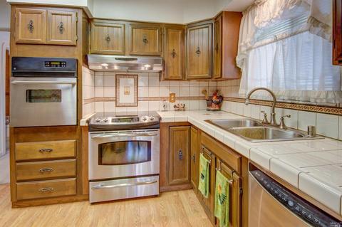 207 Central Ave, Vallejo, CA 94590 photo 3