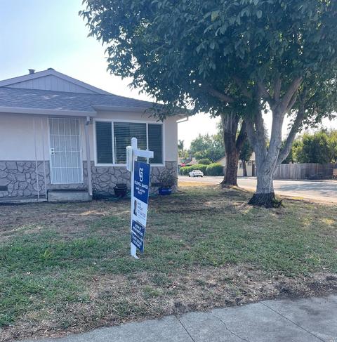 286 Serrano Dr, Fairfield, CA 94533 photo 2