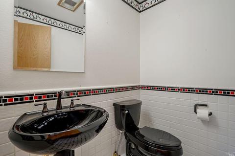 804 Elm Dr, Petaluma, CA 94952 photo 23