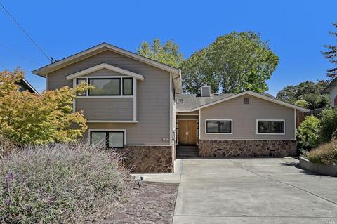 804 Elm Dr, Petaluma, CA 94952 photo 2
