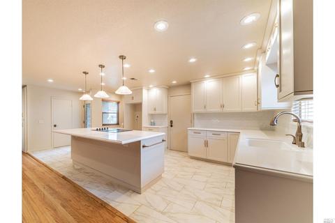 1390 James St, Fairfield, CA 94533 photo 2