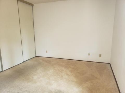 524 Holly St, Vallejo, CA 94589 photo 4