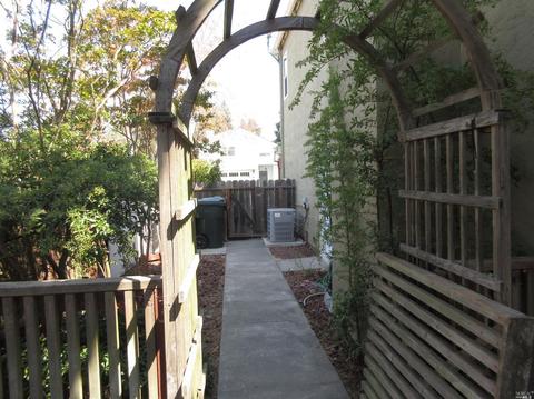 740 Rose Dr, Benicia, CA 94510 photo 31
