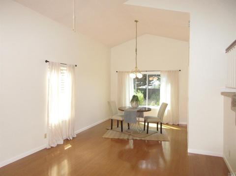 740 Rose Dr, Benicia, CA 94510 photo 4