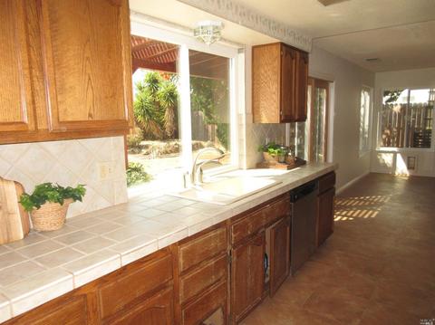 740 Rose Dr, Benicia, CA 94510 photo 7