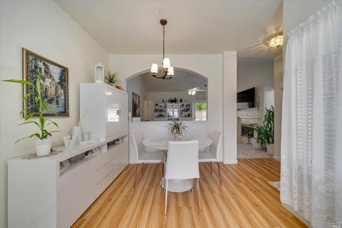 845 Peggy Lee Ct, Windsor, CA 95492 photo 13