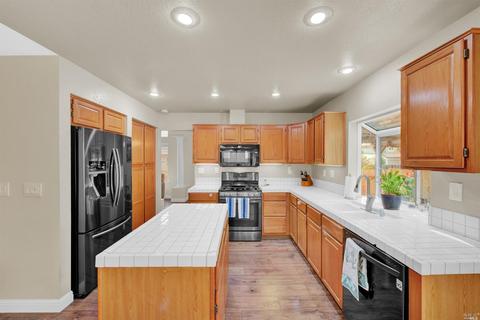 532 Bald Eagle Dr, Vacaville, CA 95688 photo 67