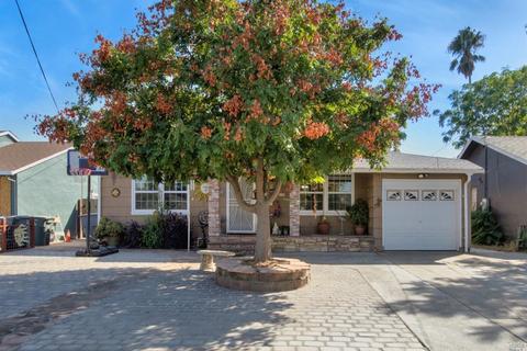 341 Walnut Ave, Vacaville, CA 95688 photo 1
