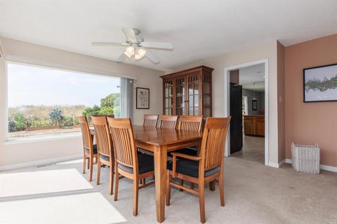 201 Barcelona St, Vallejo, CA 94591 photo 11