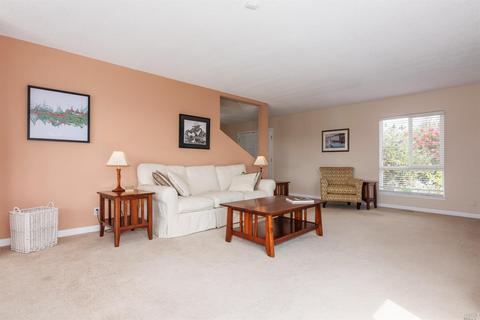 201 Barcelona St, Vallejo, CA 94591 photo 6