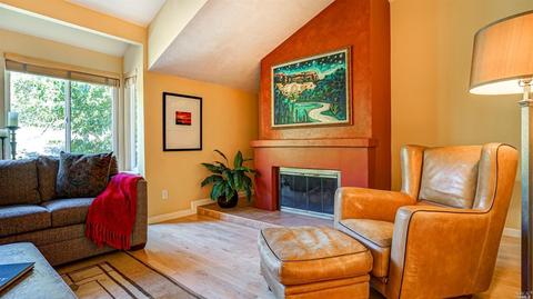 28 Flicker Dr, Novato, CA 94949 photo 10