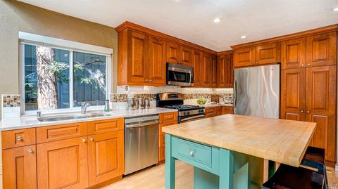 28 Flicker Dr, Novato, CA 94949 photo 4