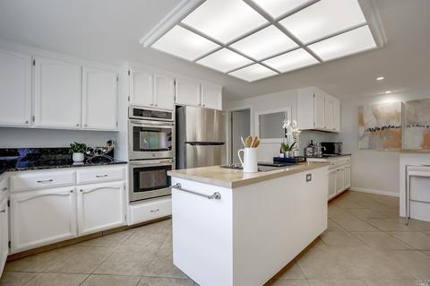 25 Caddy Ct, Novato, CA 94949 photo 8