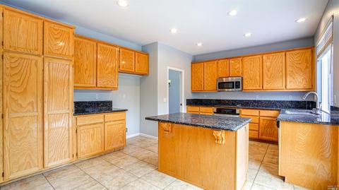 8912 Heritage Dr, Windsor, CA 95492 photo 17
