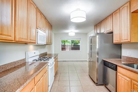 207 Sonora Pass Rd, Vallejo, CA 94589 photo 9