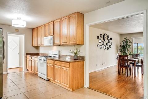207 Sonora Pass Rd, Vallejo, CA 94589 photo 5