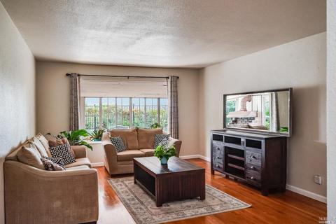 207 Sonora Pass Rd, Vallejo, CA 94589 photo 6