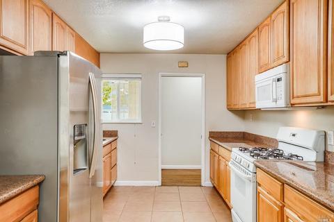 207 Sonora Pass Rd, Vallejo, CA 94589 photo 11
