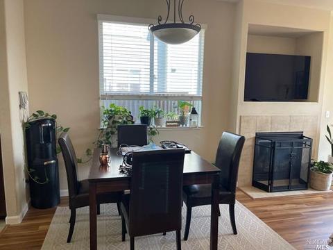 2082 Pascal St, Santa Rosa, CA 95403 photo 5