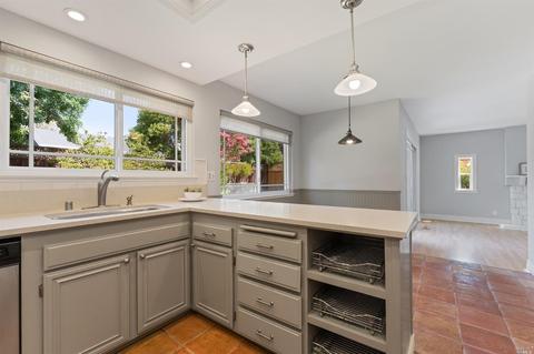 820 Bluegrass Dr, Petaluma, CA 94954 photo 19