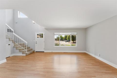 820 Bluegrass Dr, Petaluma, CA 94954 photo 8