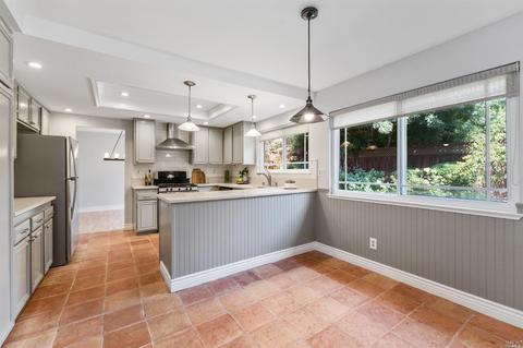 820 Bluegrass Dr, Petaluma, CA 94954 photo 22