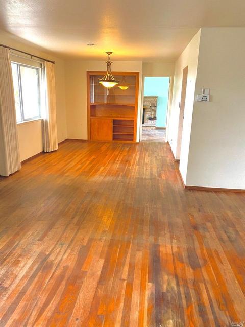512 Henry St, Vallejo, CA 94591 photo 6