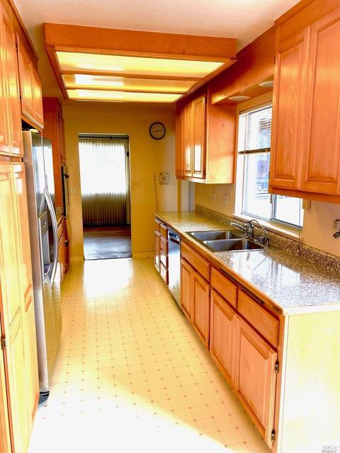 512 Henry St, Vallejo, CA 94591 photo 8