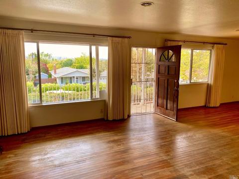 512 Henry St, Vallejo, CA 94591 photo 4