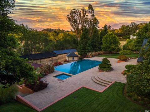 9986 Troon Ct, Windsor, CA 95492 photo 2