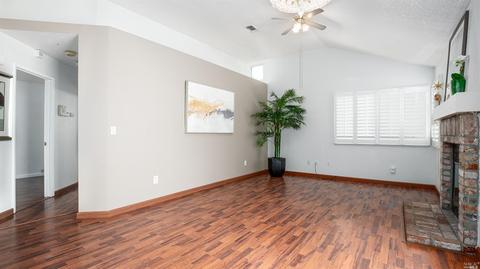 2865 Bay Tree Dr, Fairfield, CA 94533 photo 4