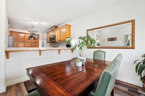 70 Ruby Ln, Vallejo, CA 94590 photo 12