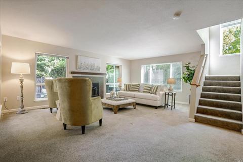 1306 Creekside Ct, Healdsburg, CA 95448 photo 4