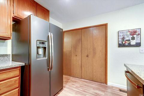 1306 Creekside Ct, Healdsburg, CA 95448 photo 16