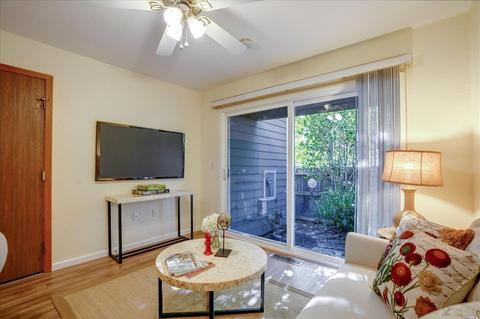 1306 Creekside Ct, Healdsburg, CA 95448 photo 13