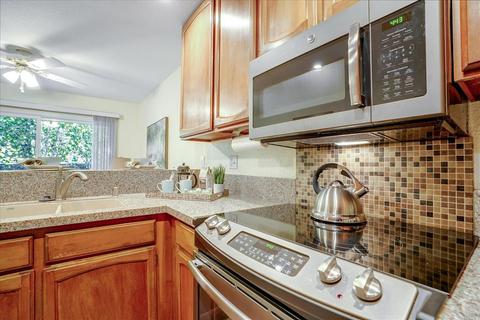 1306 Creekside Ct, Healdsburg, CA 95448 photo 11