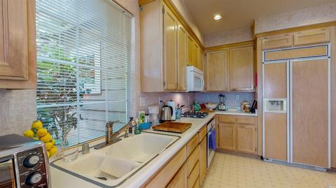 728 Kay Starr Ct, Windsor, CA 95492 photo 9