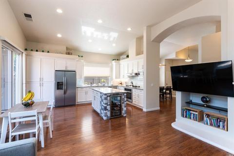 1884 Mallard Ln, Petaluma, CA 94954 photo 8
