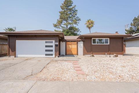 2371 Beach St, Napa, CA 94558 photo 2